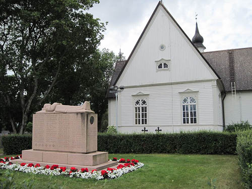 Mass Grave Finnish Soldiers Marttila #1