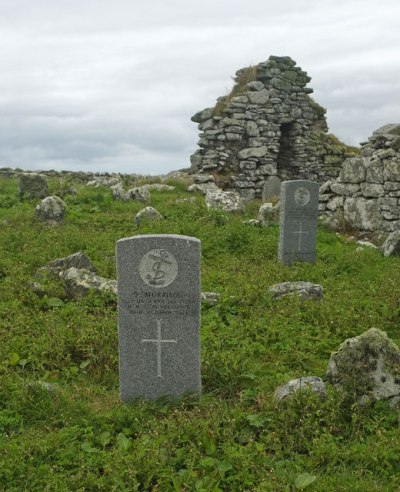 Commonwealth War Graves Bragar Old Churchyard
