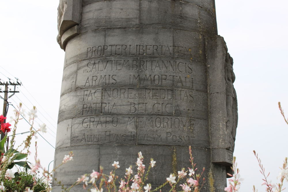 Monument van de Bevrijding Hertain #4