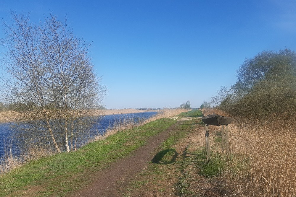 Monument Verzetsschuit De Bok