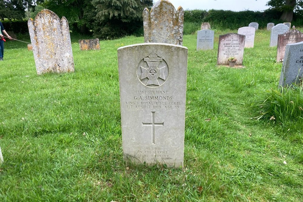 Commonwealth War Grave St. Peter Churchyard #2