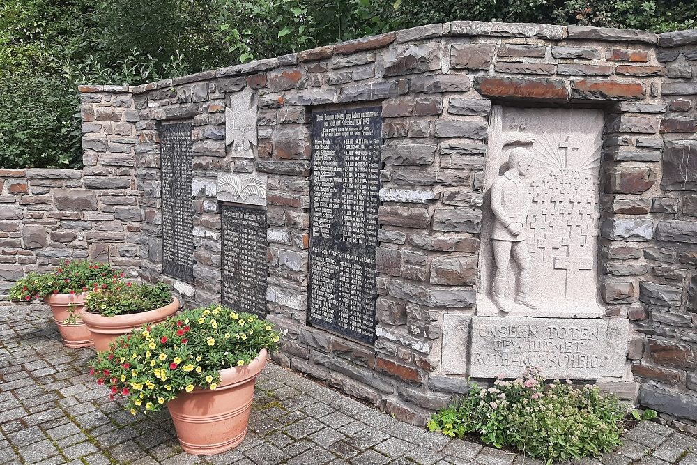 Oorlogsmonument Roth bei Prm #3