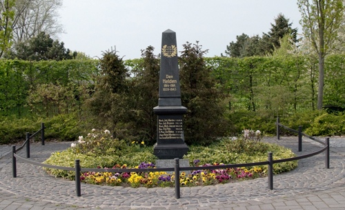 Oorlogsmonument Ilverich #1