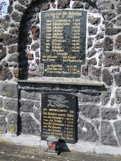 War Memorial Schönbach #4