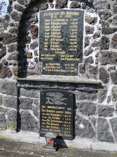 War Memorial Schnbach #4