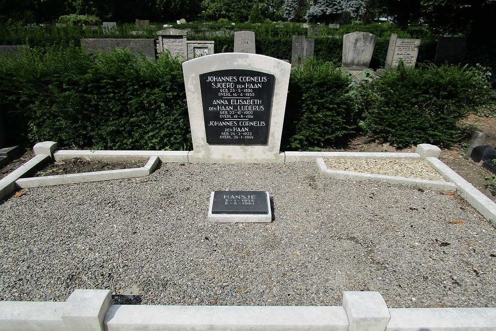 Dutch War Graves General Cemetery Gorinchem #2