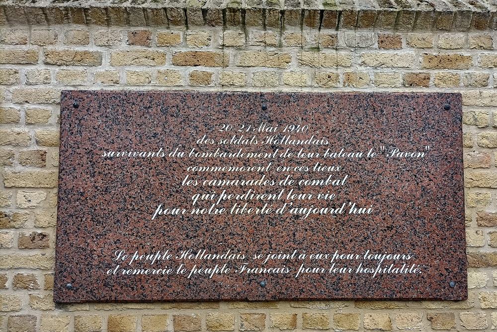 Memorials Church Les Hemmes #1