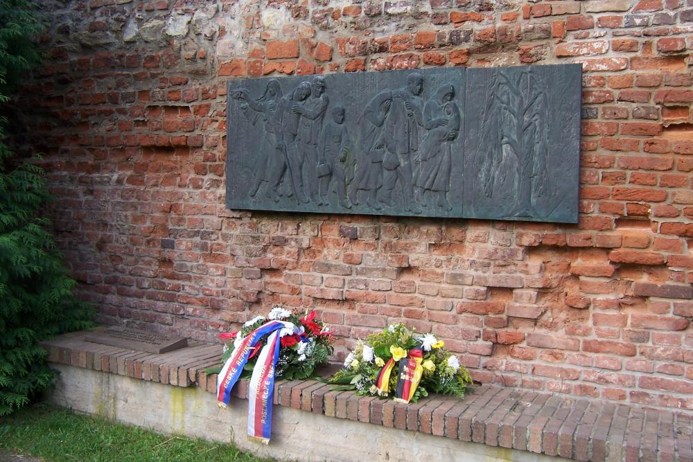 Monument Treinstation Getto Theresienstadt #1