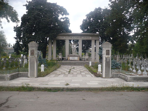 Roemeense Oorlogsgraven Roman #1