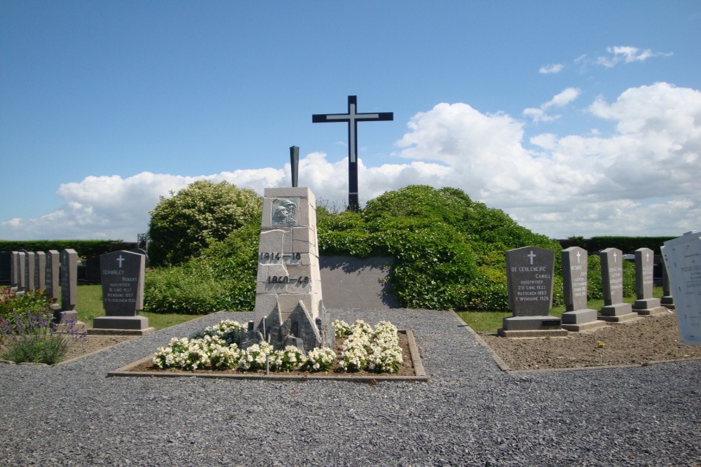 Oorlogsmonument Begraafplaats Wenduine #1