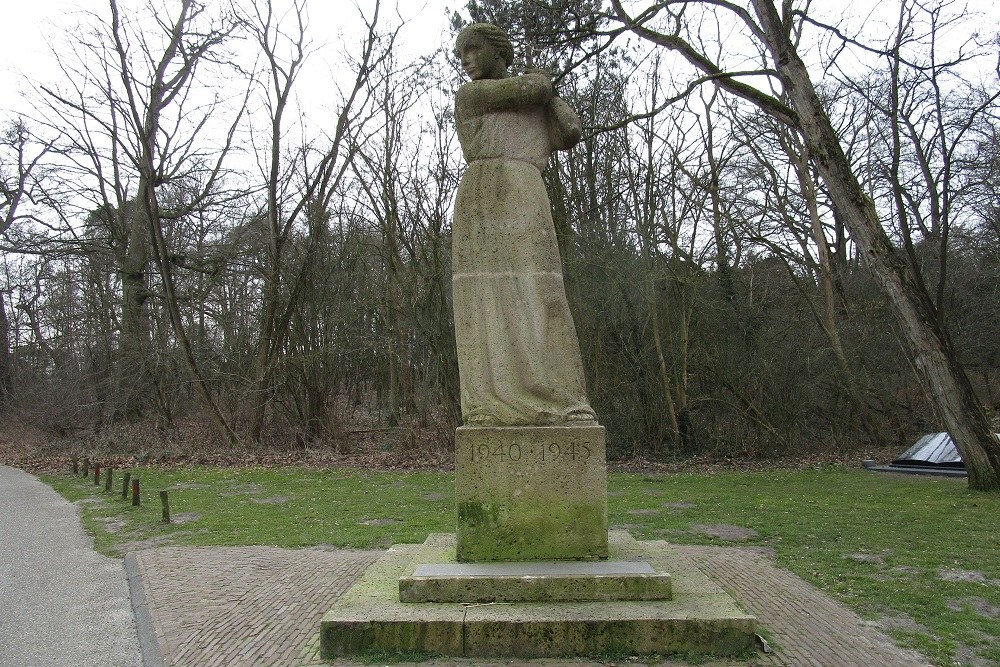 War Memorial Heemstede #1