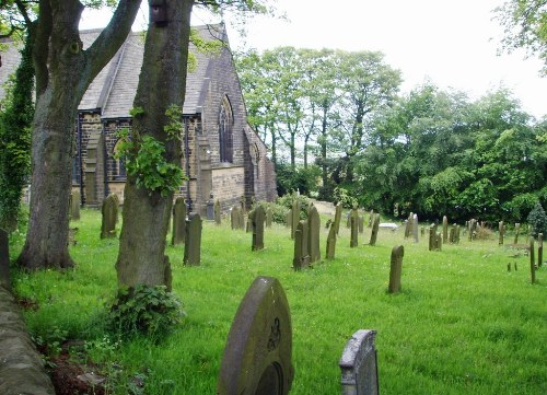 Oorlogsgraf van het Gemenebest St. John Churchyard #1