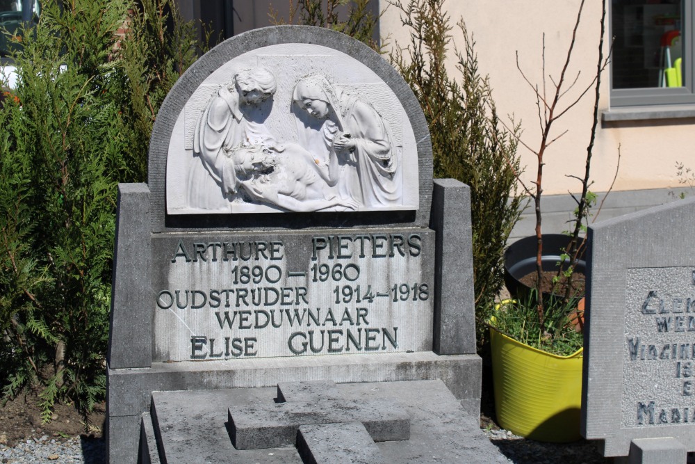 Belgian Graves Veterans Piringen #1