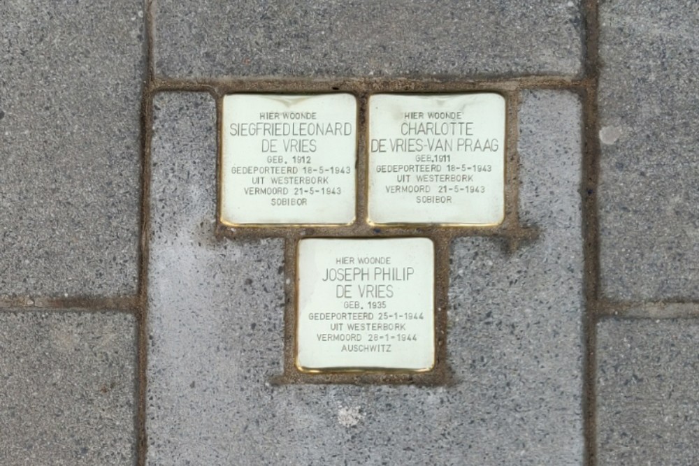 Stolpersteine Emmalaan 30