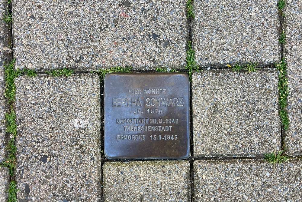 Stumbling Stone Königstraße 7 #1