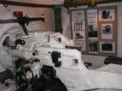 Stalinlinie - Artillerie Kazemat 