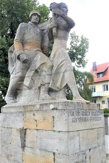 Oorlogsmonument Reichenau #2