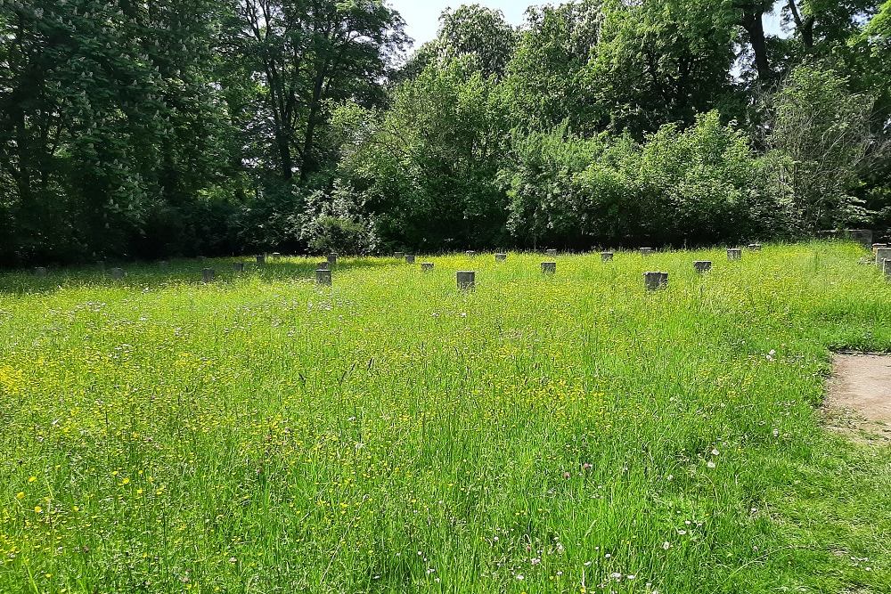 Soviet War Cemetery Ilmpark Weimar #4