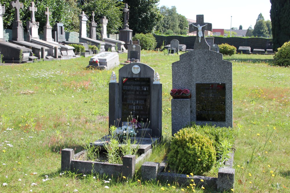 Belgische Graven Oudstrijders Lochristi Oude Begraafplaats #3