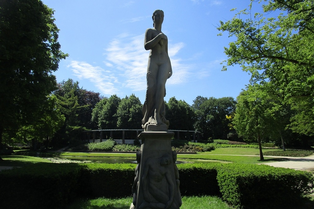 War Memorial Julianapark Schiedam #2