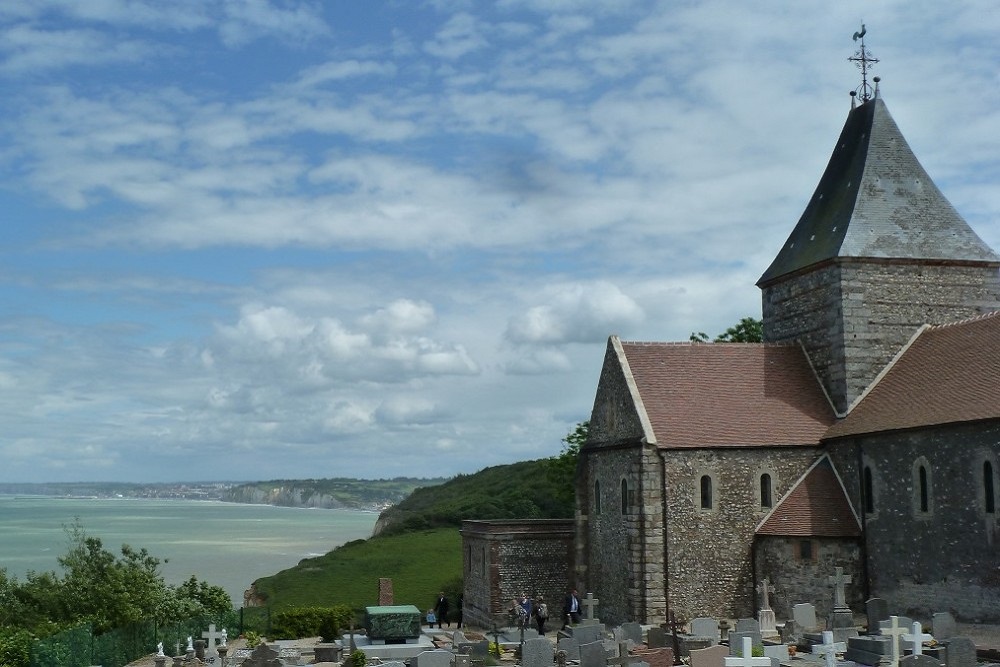 Commonwealth War Grave Varengeville-sur-Mer #2