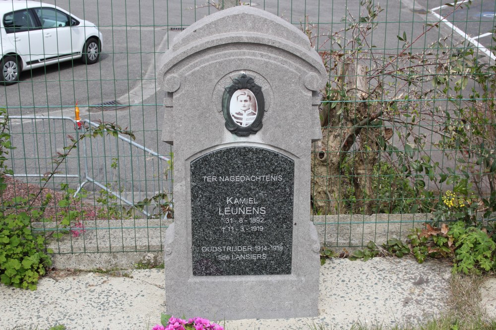 Belgische Oorlogsgraven Sint-Pieters-Leeuw Begraafplaats #5