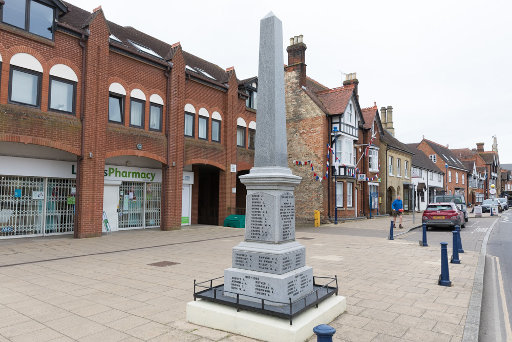 Oorlogsmonument Shefford #1