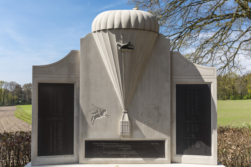 Air Despatch Monument Oosterbeek