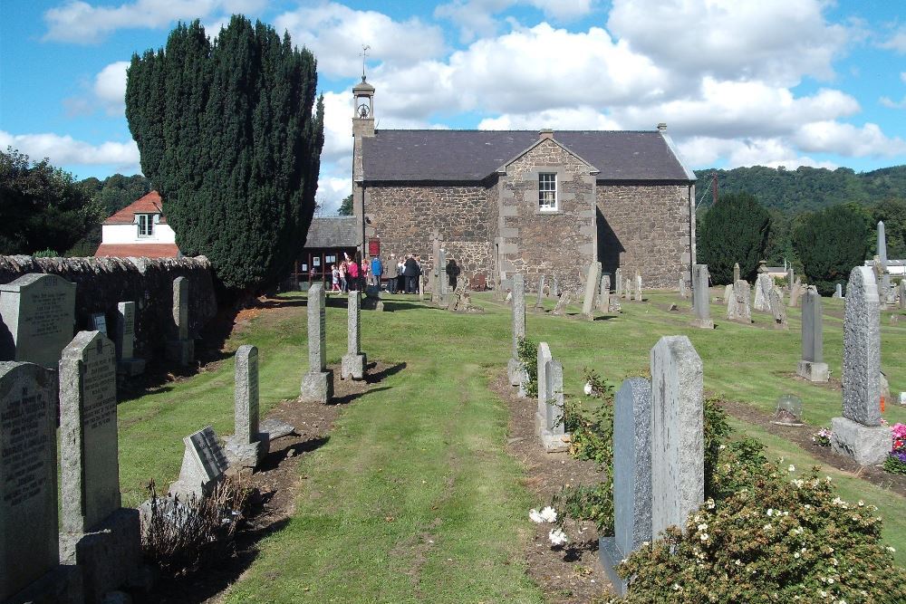 Oorlogsgraven van het Gemenebest St. Madoe's Parish Churchyard #1