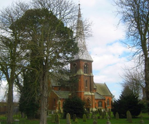 Oorlogsgraf van het Gemenebest All Saints Churchyard