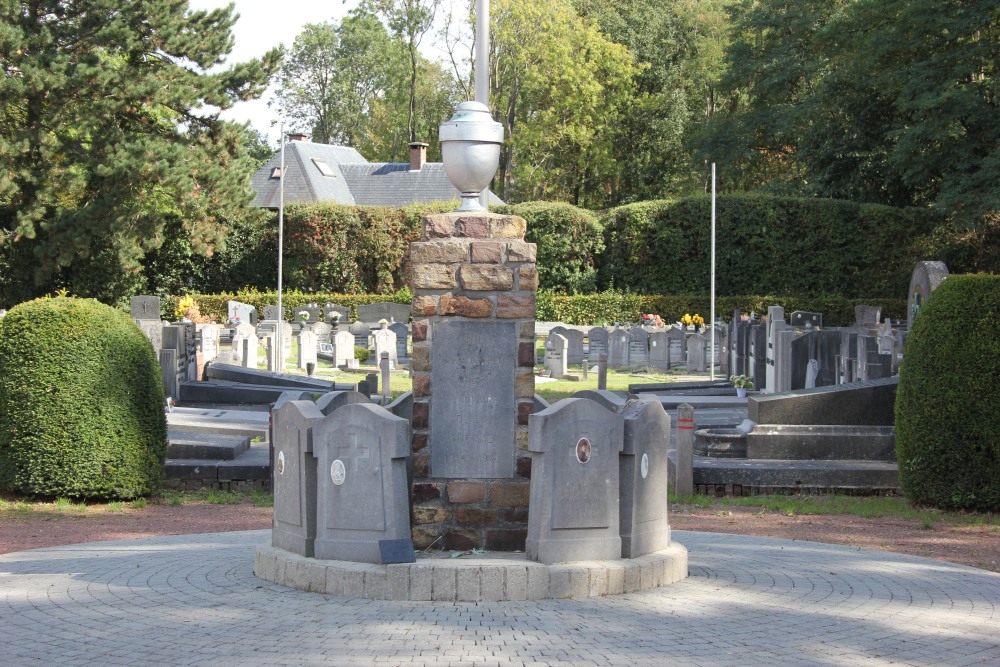 Monument Oudstrijders Mousty