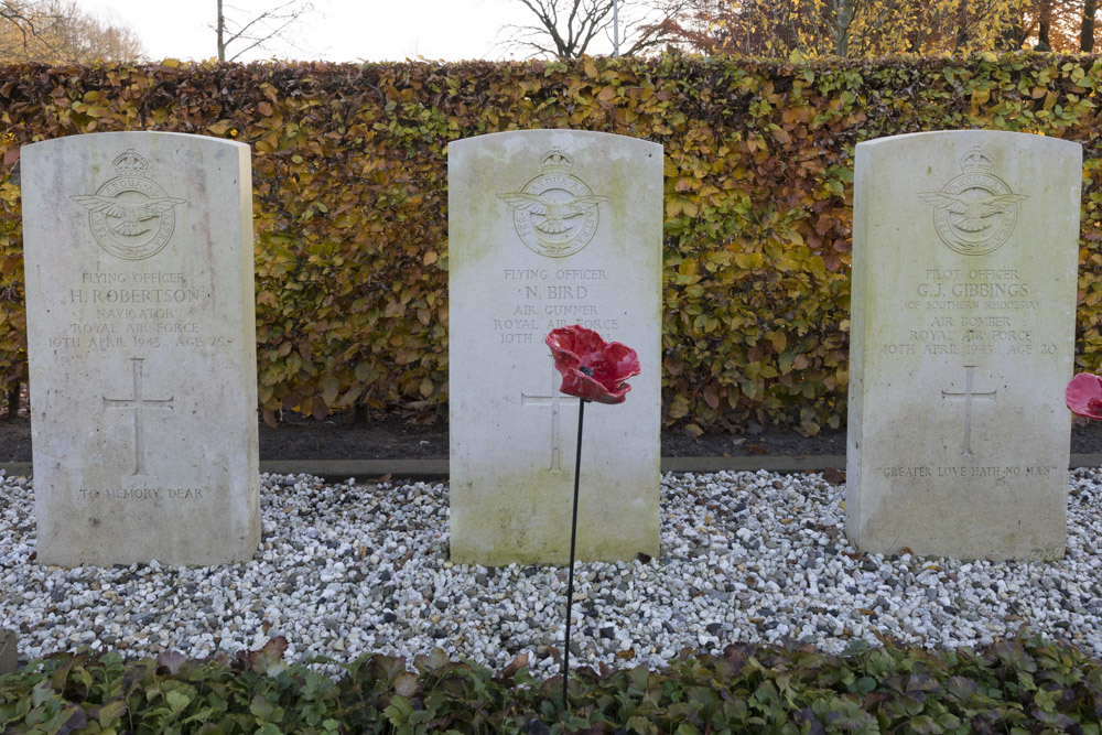 Commonwealth War Graves N.H. Cemetery Oudewater #3