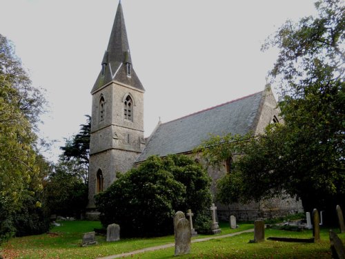 Oorlogsgraven van het Gemenebest All Saints Churchyard