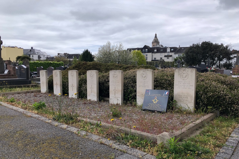 Commonwealth War Graves Vannes