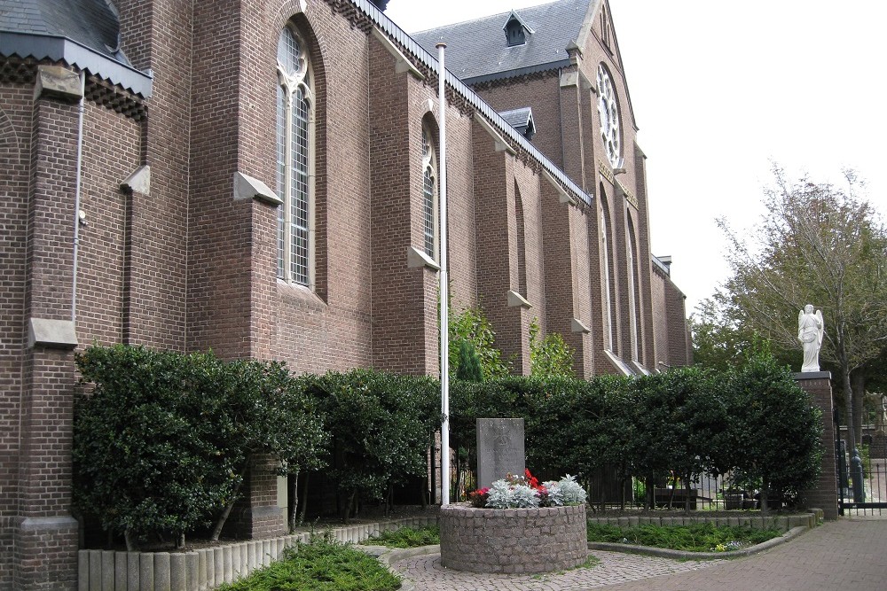 Monument Fallen Roman Catholic Church Bartholomeus Voorhout #2