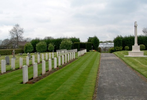Commonwealth War Graves Dishforth Cemetery #1