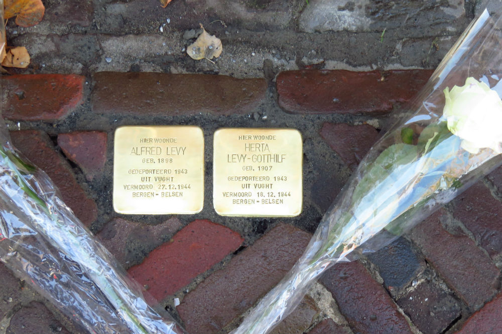 Stolpersteine Voorhaven 73 #2