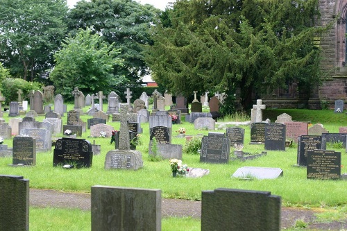 Oorlogsgraven van het Gemenebest Holy Trinity Churchyard #1