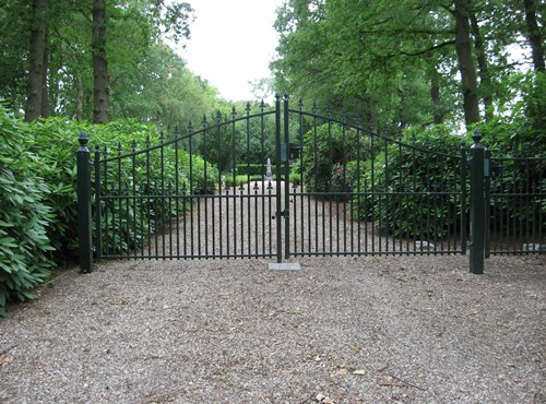 Dutch War Grave Communal Cemetery Hijken