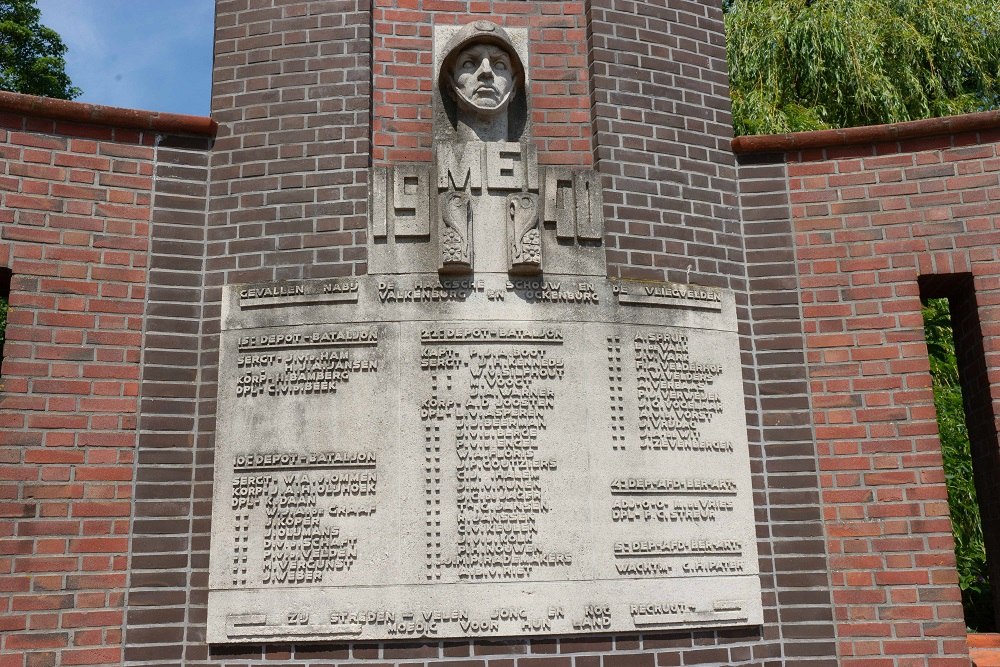 Monument Killed Dutch Soldiers Leiden #2