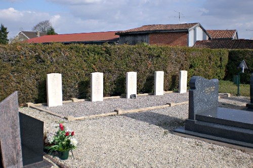 Oorlogsgraven van het Gemenebest Kerkhof Somsois