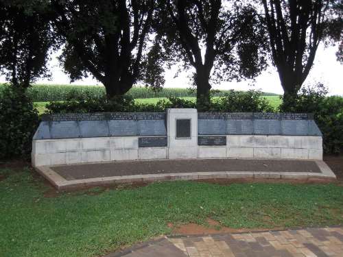 Paulmietkuil South War Cemetery Memorial #1