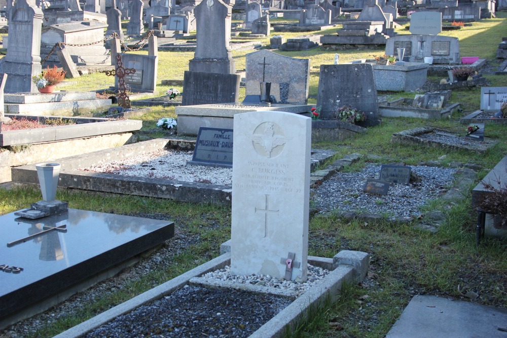 Commonwealth War Graves Beauraing #2