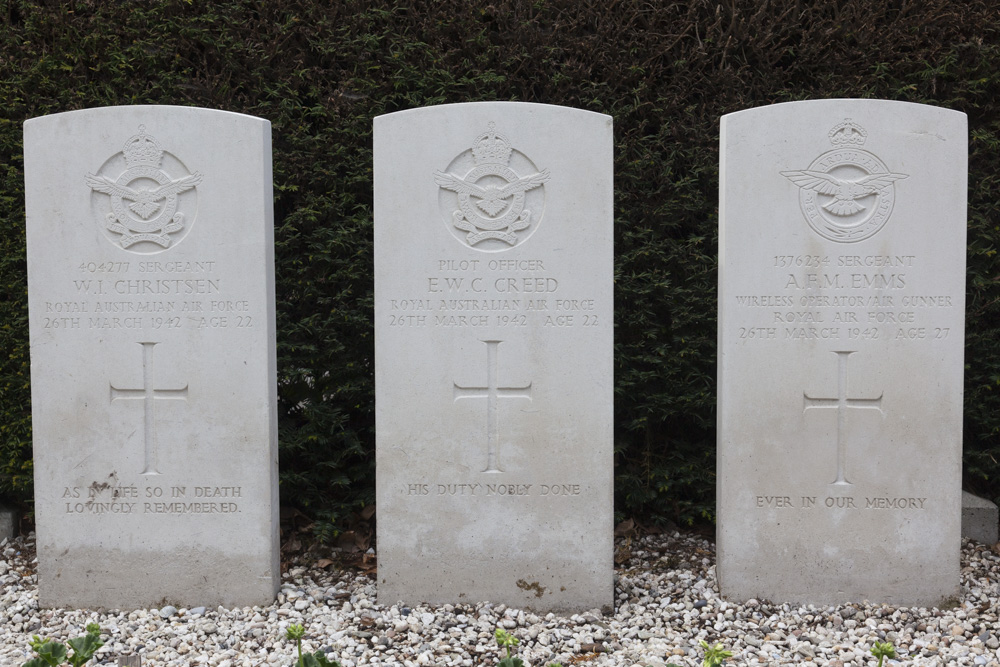 Commonwealth War Graves General Cemetery Vriezenveen #3