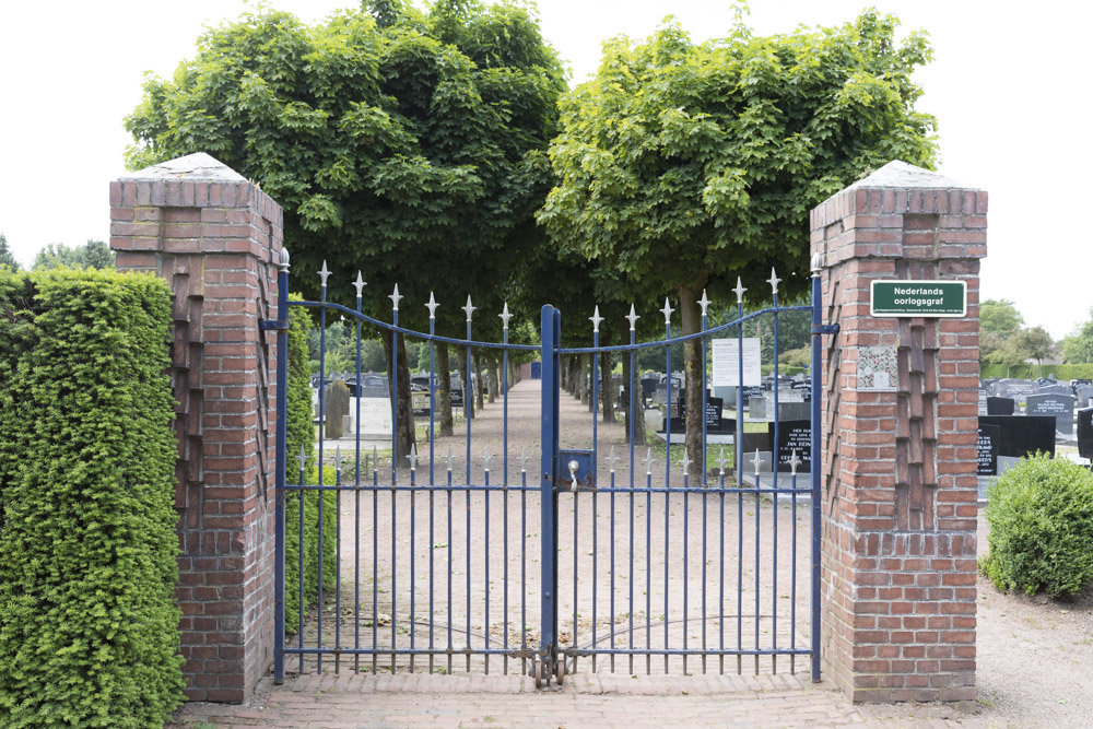 Dutch War Grave Municipal Cemetery Hardenberg #3