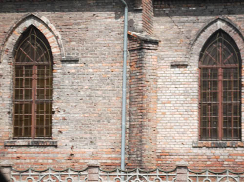 Kogelinslagen Kerk Wiązów