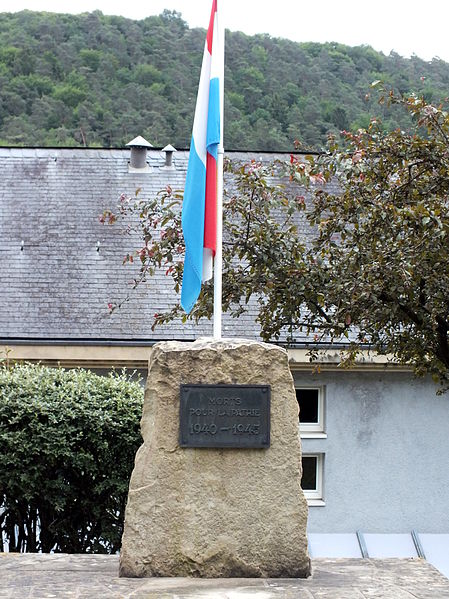 War Memorial Septfontaines #1