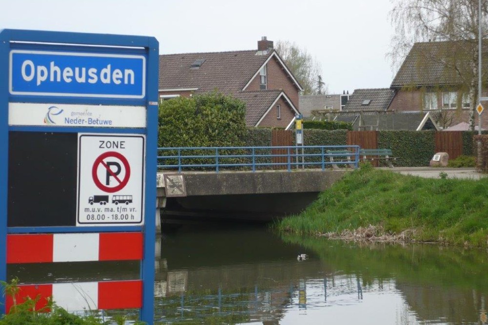Liberation Route Marker 080: Slag om Opheusden #3