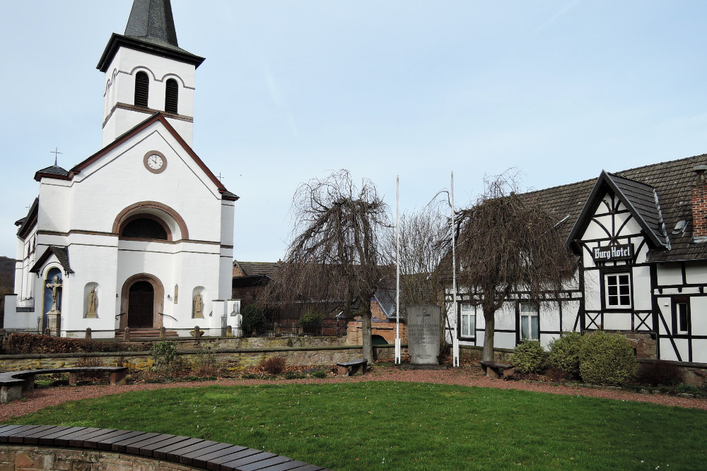 Oorlogsmonument Hausen #1