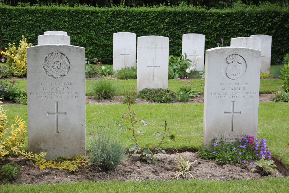Commonwealth War Cemetery Gaurain-Ramecroix #4